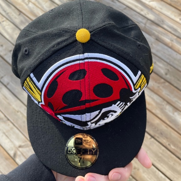 Pittsburgh Pirates fitted limited edition New Era Hat 7 1/8 - Picture 6 of 7